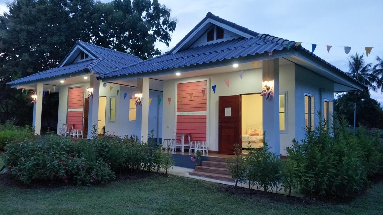 Pimpisa Garden พิมพิศา การ์เด้นท์ Villa Khuang Kom Exterior foto