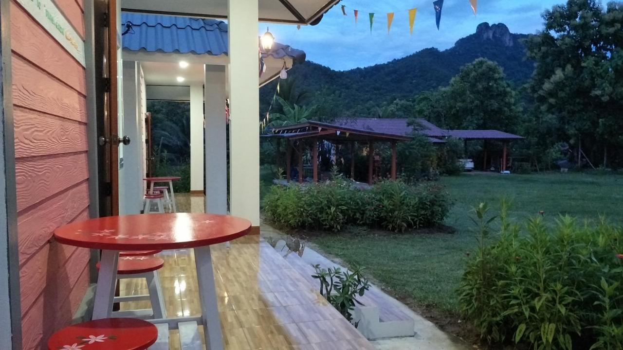Pimpisa Garden พิมพิศา การ์เด้นท์ Villa Khuang Kom Exterior foto