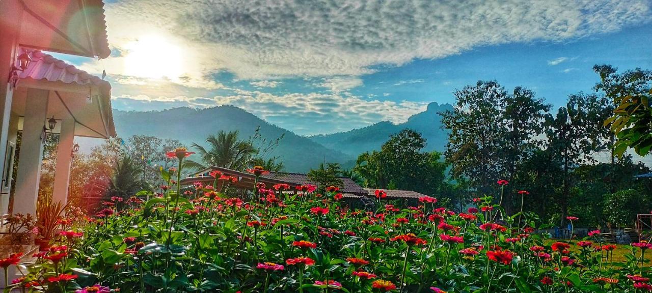 Pimpisa Garden พิมพิศา การ์เด้นท์ Villa Khuang Kom Exterior foto