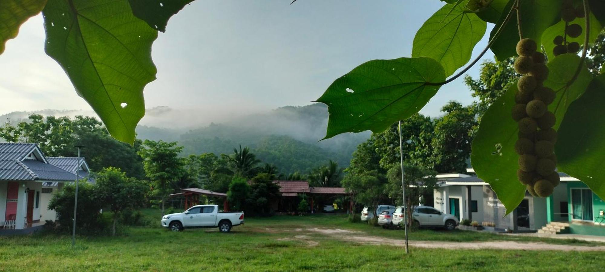 Pimpisa Garden พิมพิศา การ์เด้นท์ Villa Khuang Kom Exterior foto