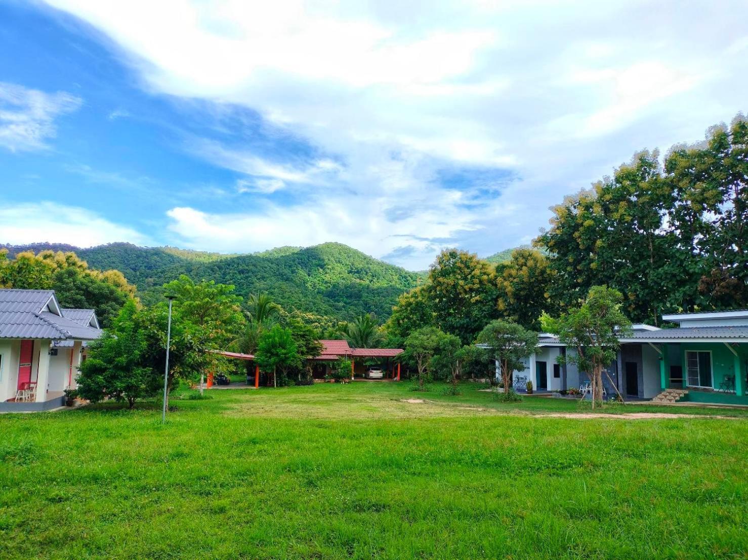 Pimpisa Garden พิมพิศา การ์เด้นท์ Villa Khuang Kom Exterior foto