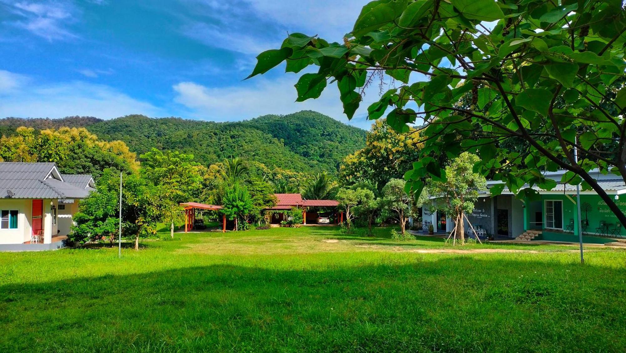 Pimpisa Garden พิมพิศา การ์เด้นท์ Villa Khuang Kom Exterior foto